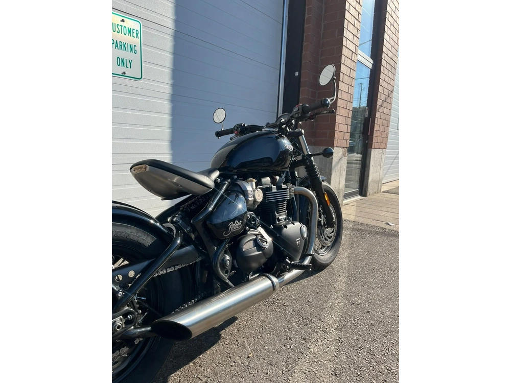 2023 Triumph Bonneville Bobber Matte Storm Grey / Matte Ironstone alt