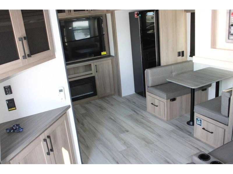 Keystone Rv Coleman 2400rex 2026 alt