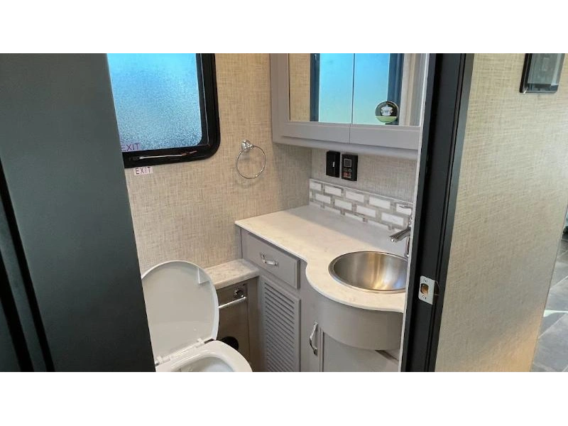 Thor Motor Coach Aria 3401 2023 alt