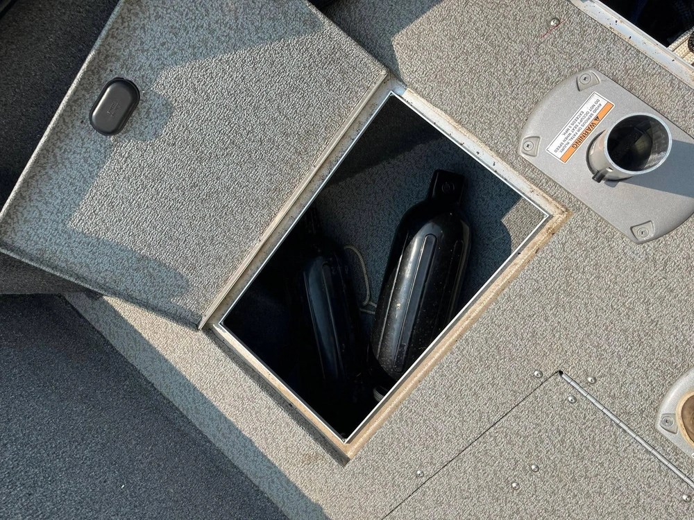 2018 Lund Boat Co 1775 Impact alt