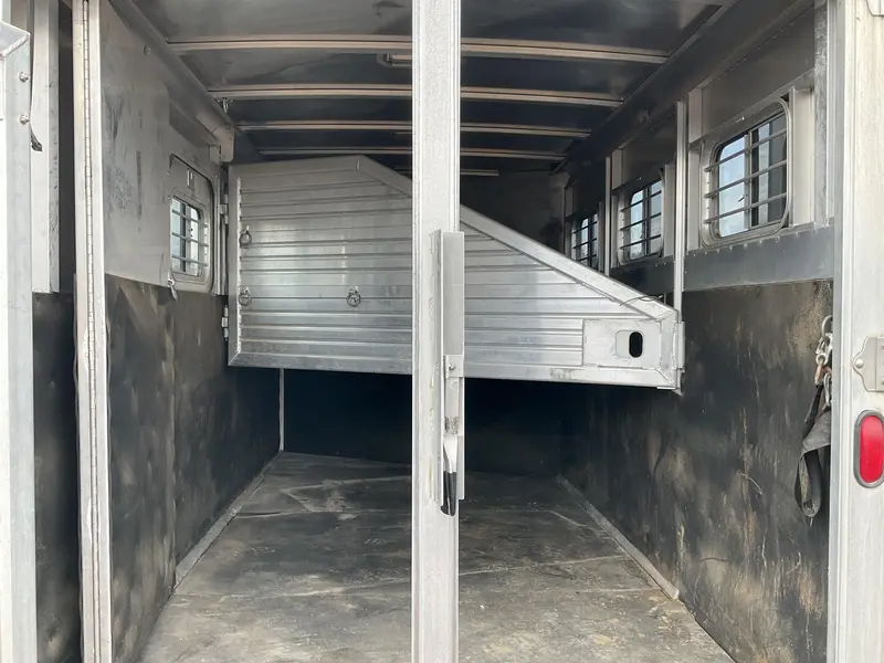 Featherlite Model 8548 3 Horse Slant All Aluminum Gooseneck Horse Trailer 1997