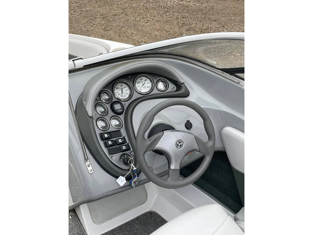2005 Campion 535 Allante alt
