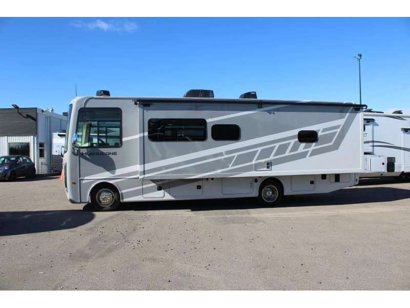 Thor Motor Coach Hurricane 29l 2026 alt