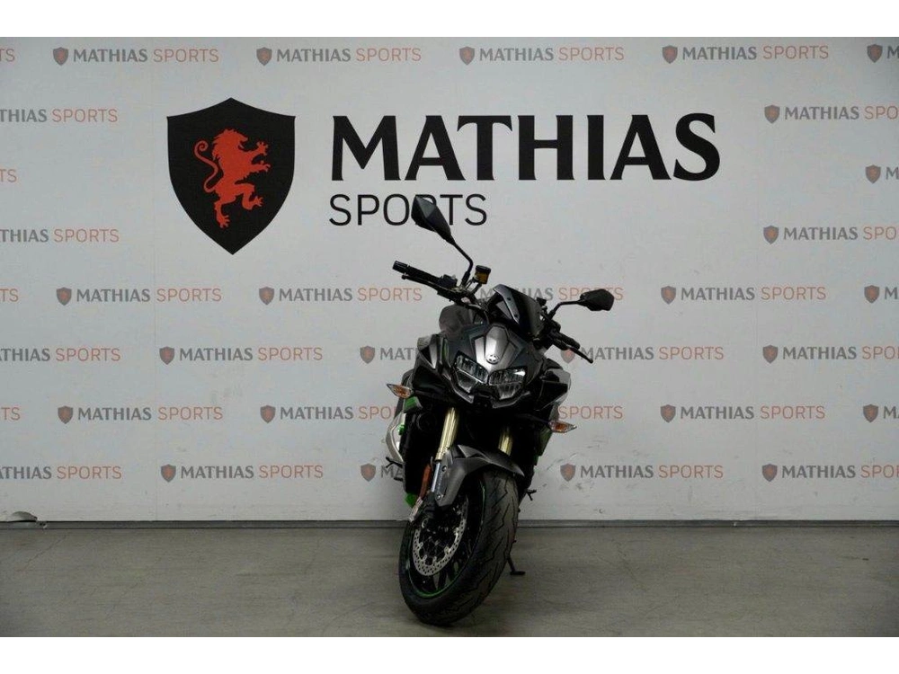 2025 Kawasaki Zh2 Se alt