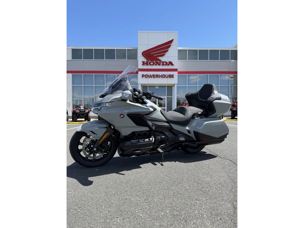 Honda Gold Wing Tour Dct Gl1800dt 2026 alt