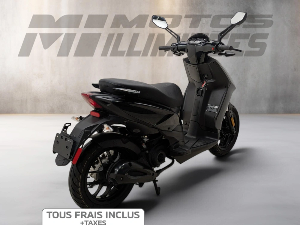 2025 Piaggio Typhoon 50 alt