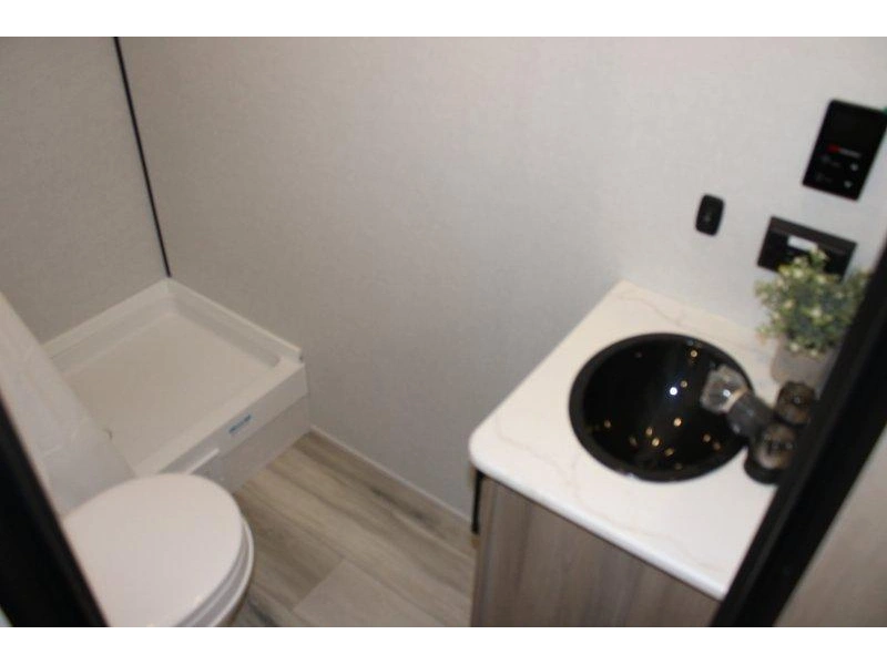 Keystone Rv Coleman 25b 2026 alt