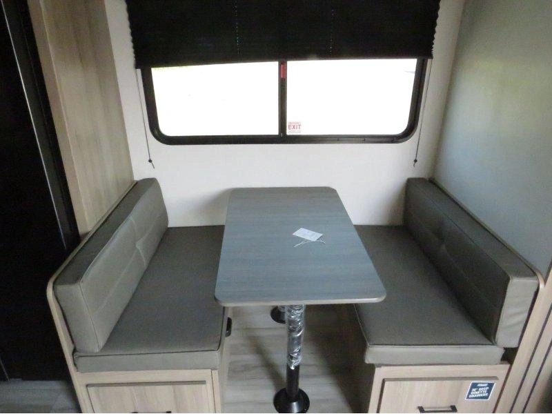 Keystone Rv Coleman 25rex 2026 alt