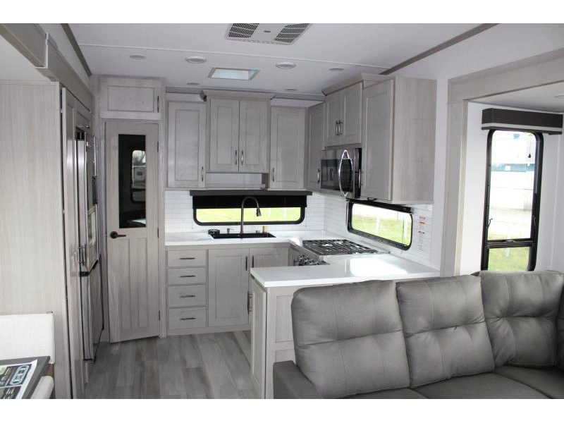 Grand Design Influence 3203gk 2025 alt