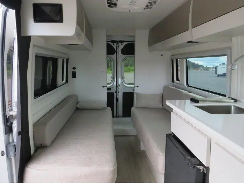 2027 Thor Motor Coach Tellaro 20L