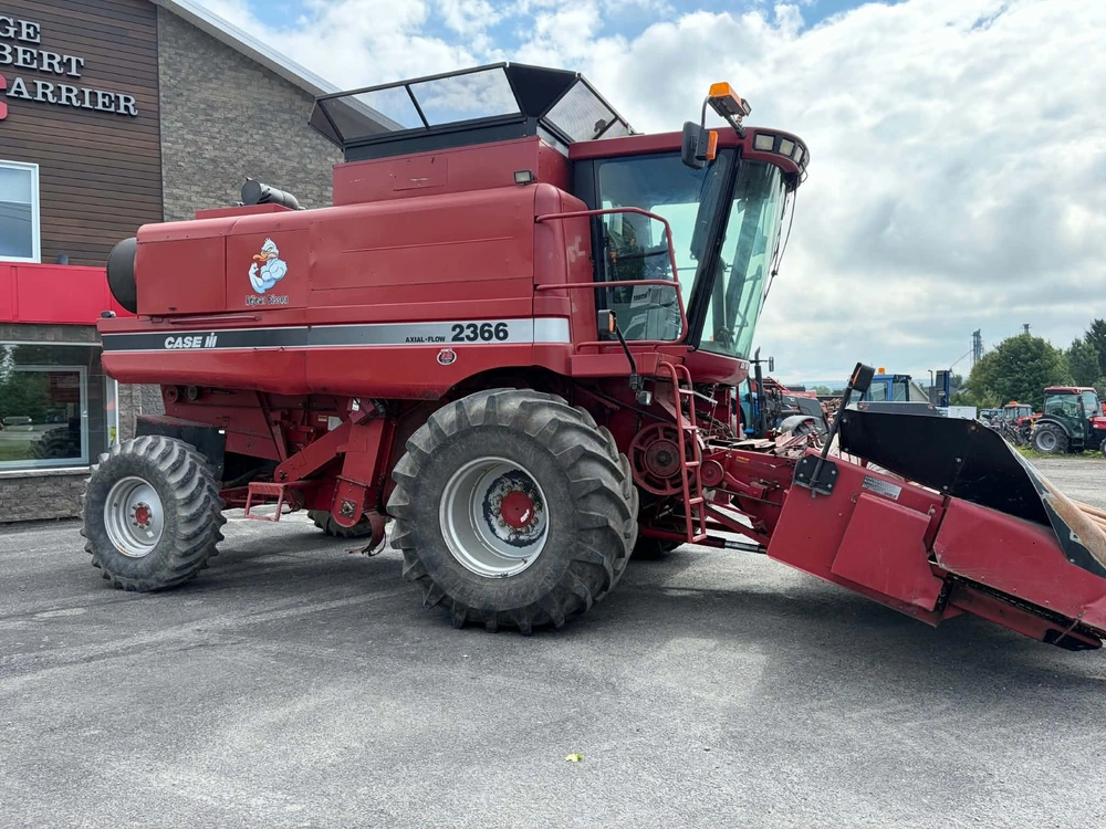 Case 2366 Axial-flow 2000 alt