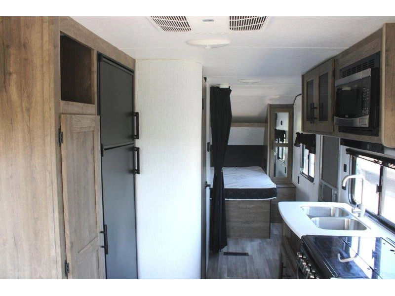 2022 Heartland Pionner 210rd alt