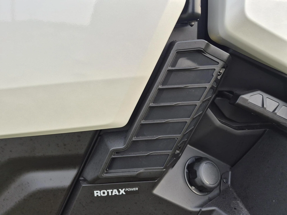 2026 Can-am Defender Limited Cab Hd11 alt