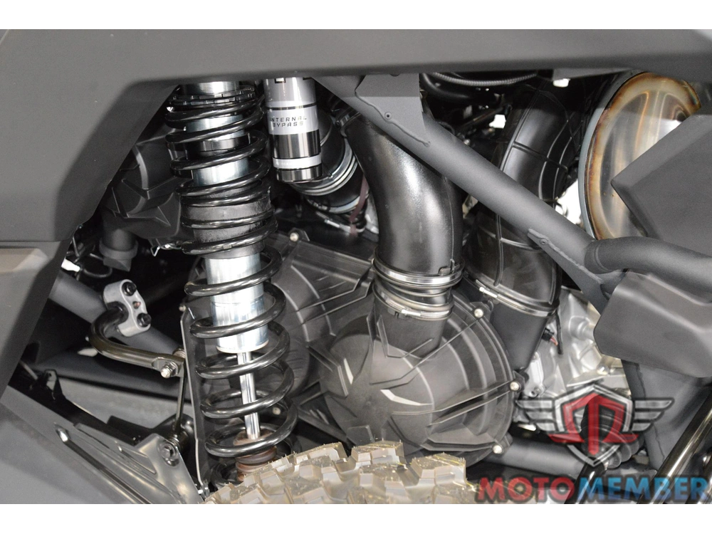 2026 Can-am Maverick X3 Max X Rs Turbo Rr Triple Black_10.25 In Infotainment alt