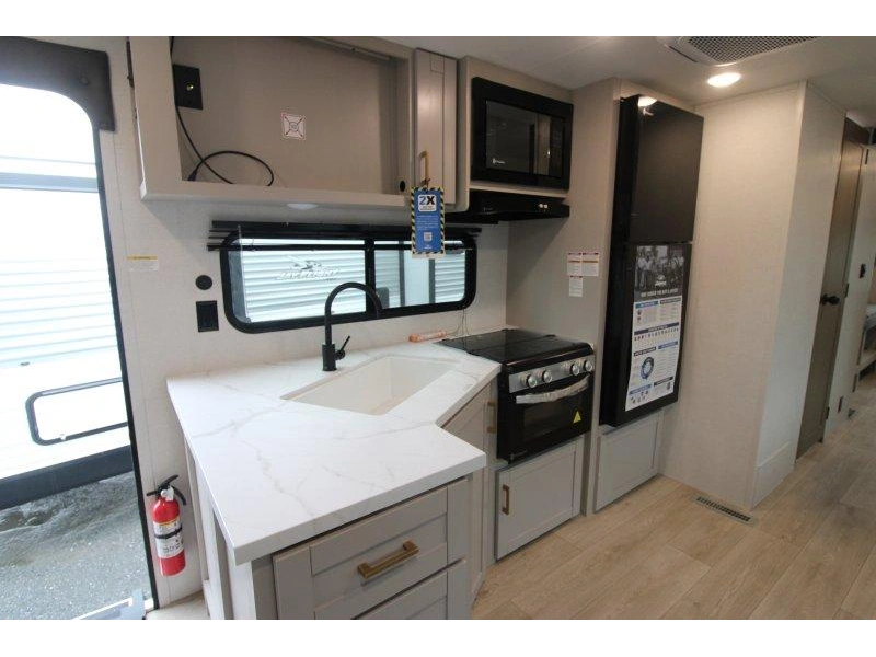 Jayco Jay Flight 325bht 2027 alt