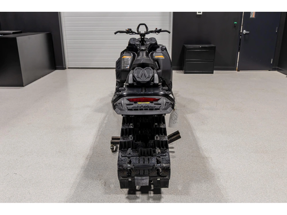 2026 Ski-doo Summit Edge 165 Turbo Cjtc alt