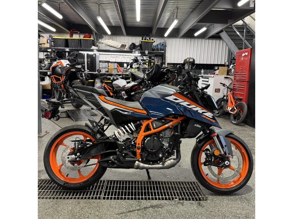 2025 Ktm 390 Duke alt