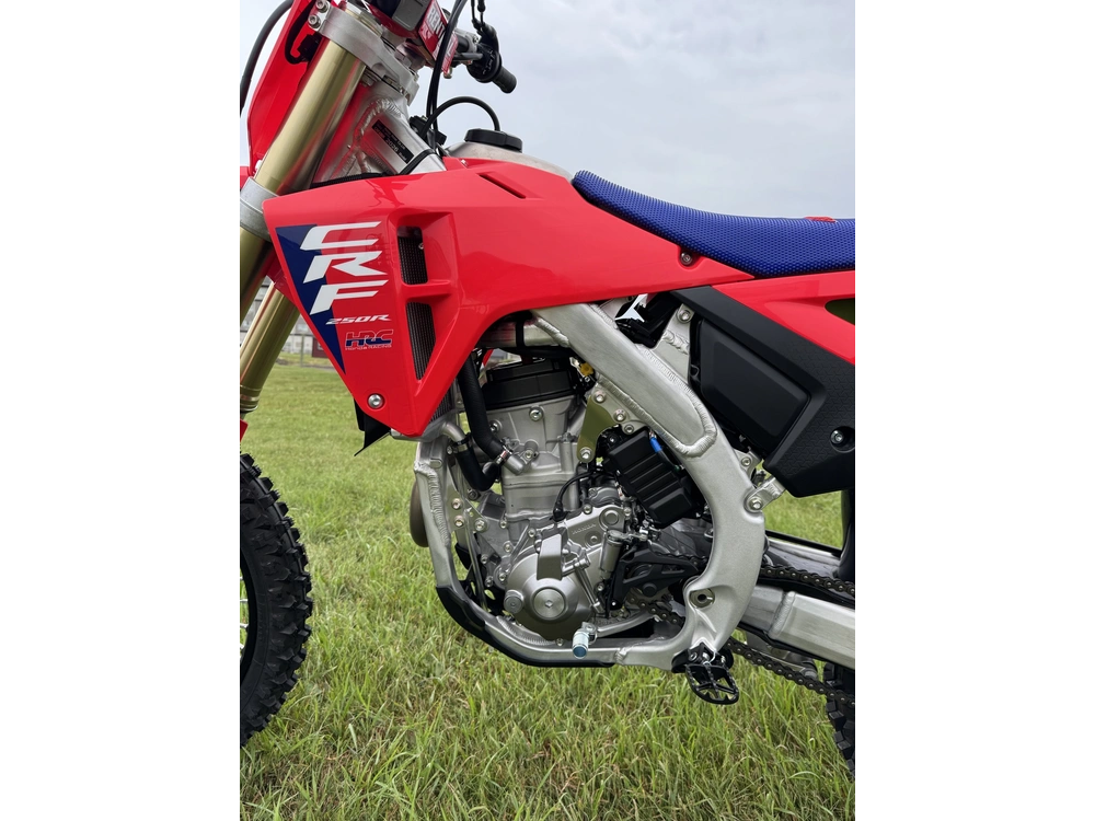 2026 Honda Crf250r alt