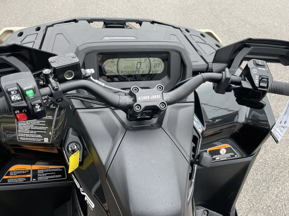 2027 Can-am Outlander Max Backcountry 1000r alt