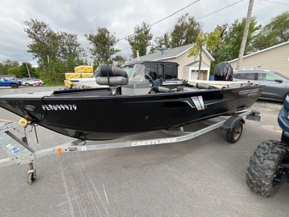 Crestliner Discovery 1650 2022 alt