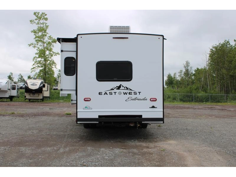 2023 East To West Entrada 2900ds alt