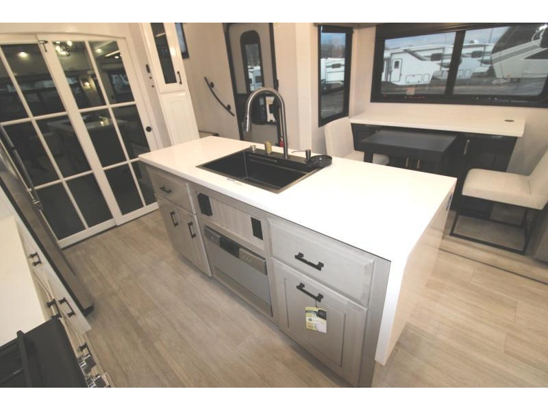 Jayco Pinnacle 38kpts 2026 alt