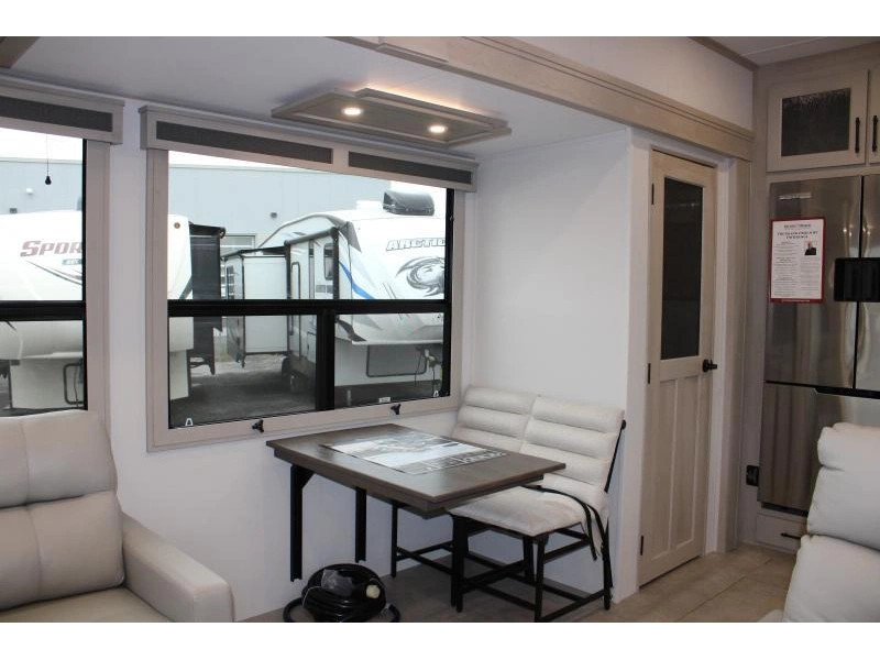 Grand Design Solitude 417kb 2026 alt