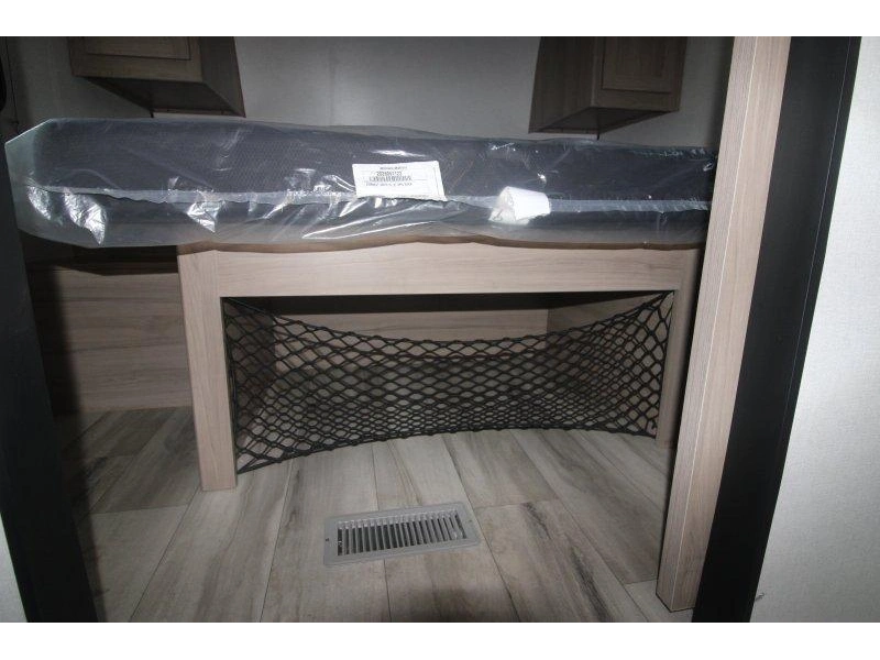 Keystone Rv Coleman 21rx 2027 alt