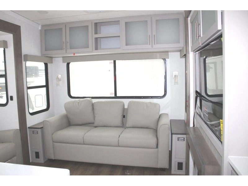 Alliance Avenue 32rls 2026 alt