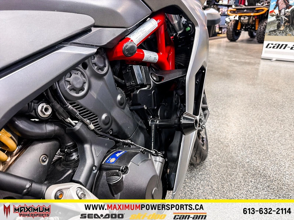 2019 Ducati Supersport alt