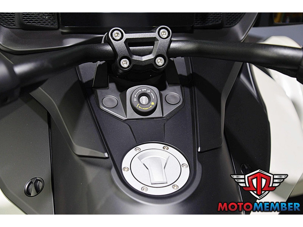 2026 Can-am Spyder F3-t alt
