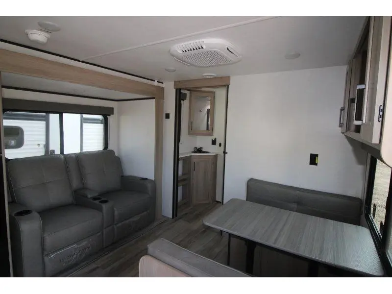 Keystone RV Coleman 2027