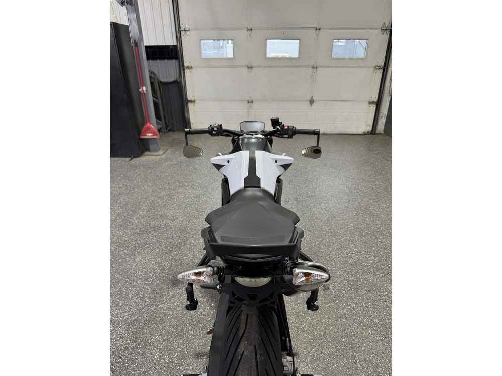 2021 Ktm 890 Duke R alt