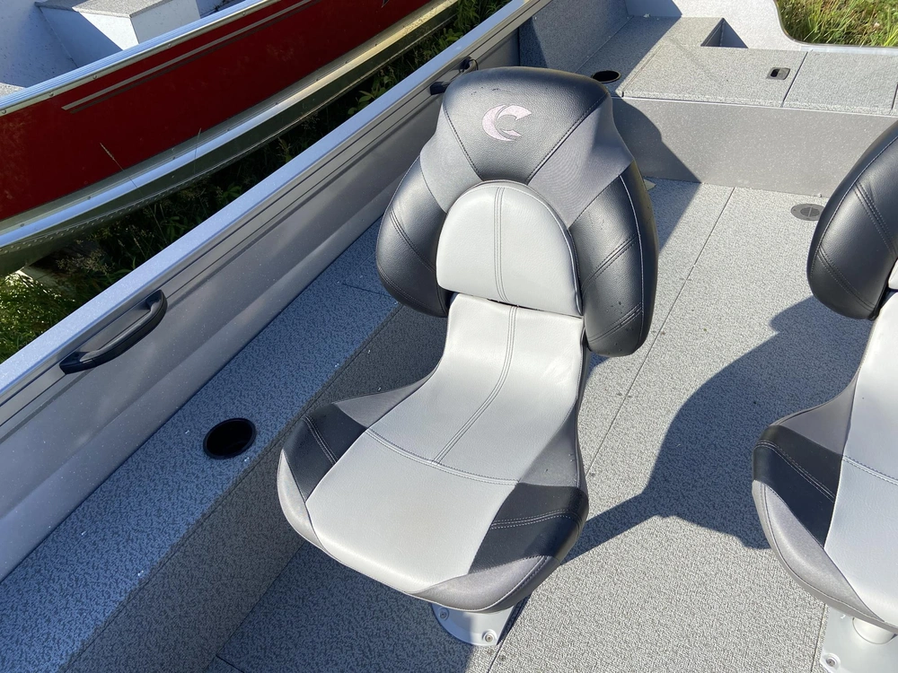 2026 Crestliner 1850 Kodiak Tiller alt
