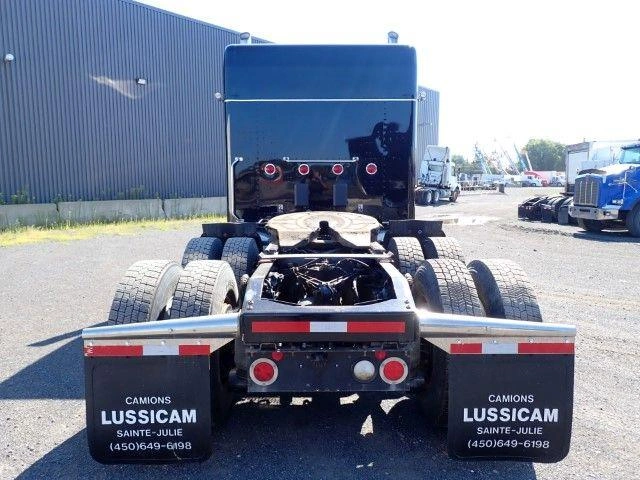 Peterbilt 589 2025