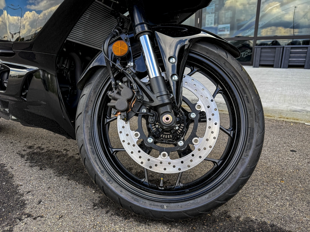 2026 Yamaha R3 alt