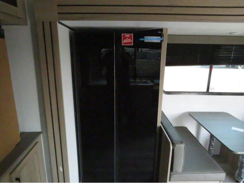 Keystone Rv Coleman 25rex 2026 alt