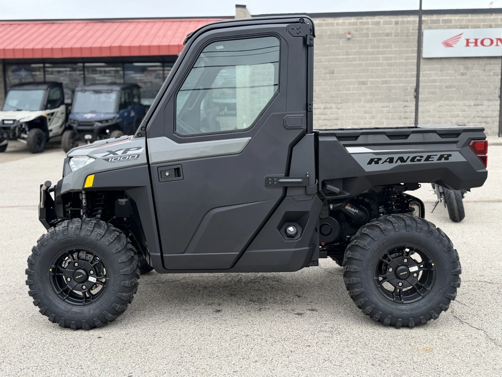 2027 Polaris Ranger Xp 1000 Cab alt