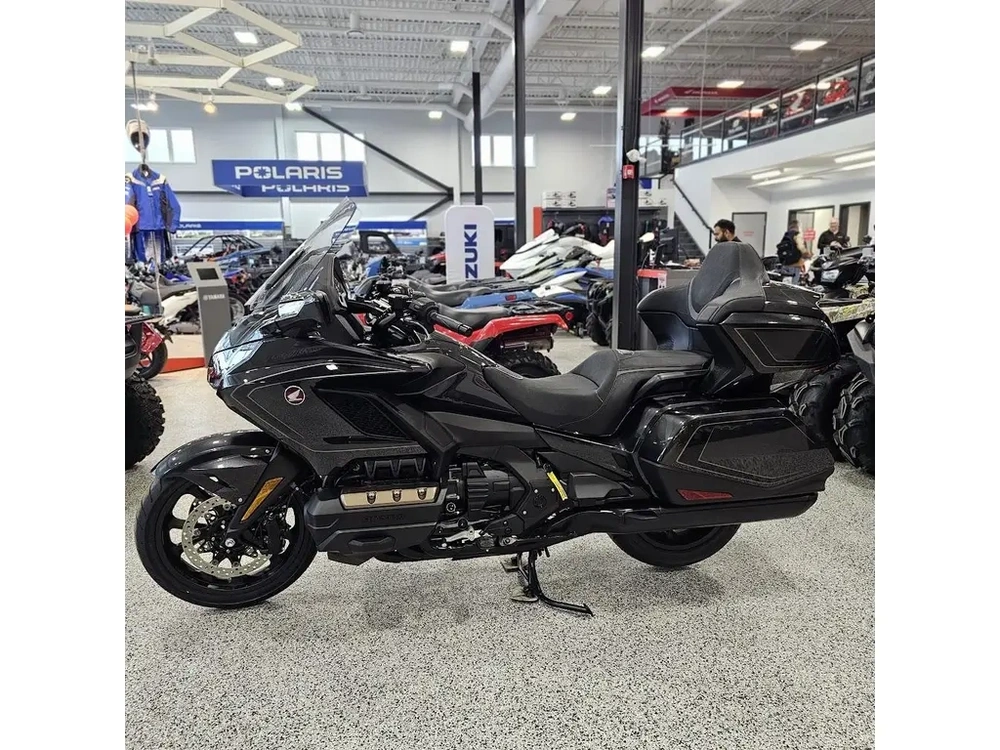 2026 Honda Goldwing Tour 6 Speed alt