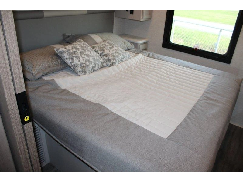 Thor Motor Coach Indigo Mm30 2026 alt