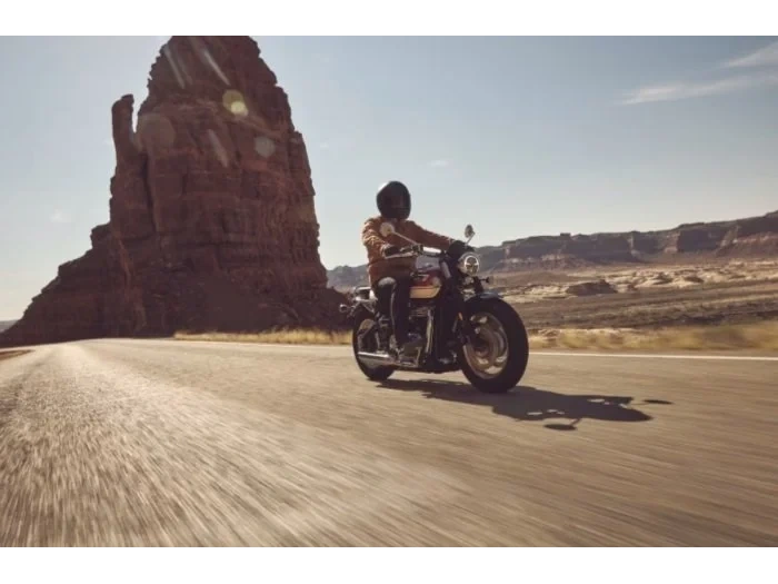 2026 Triumph Bonneville Speedmaster Carnival Red alt