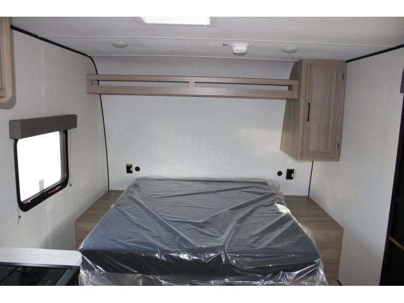 2026 Keystone Rv Coleman 17rx alt
