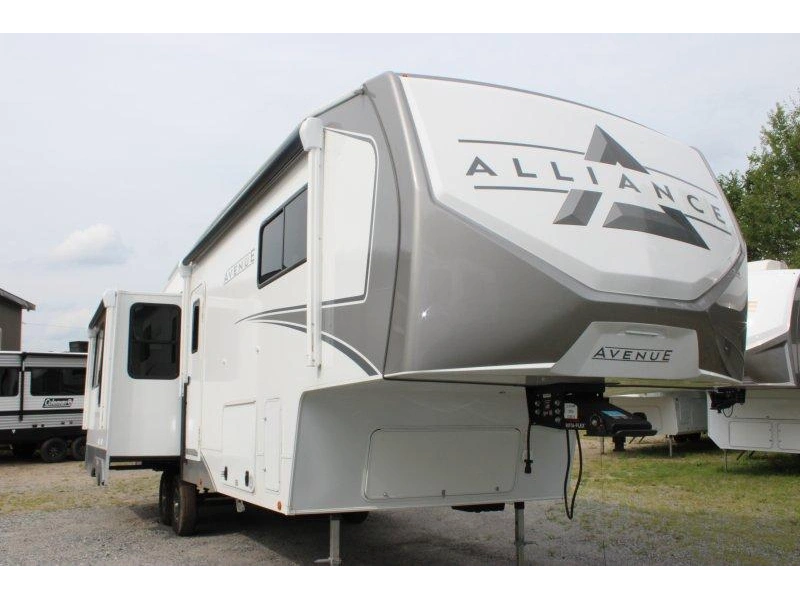 Alliance Avenue 32rls 2026 alt