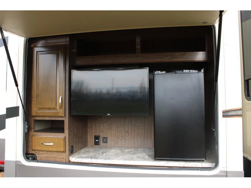 Grand Design Solitude 360rl 2018 alt