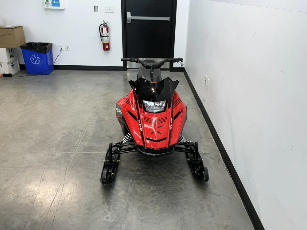 2027 Polaris 200 Indy alt