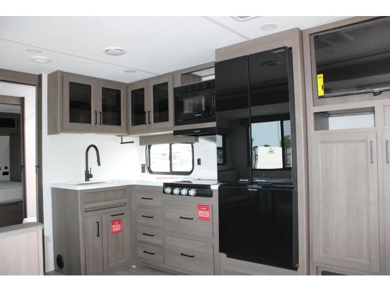 Grand Design Transcend 305bht 2026 alt