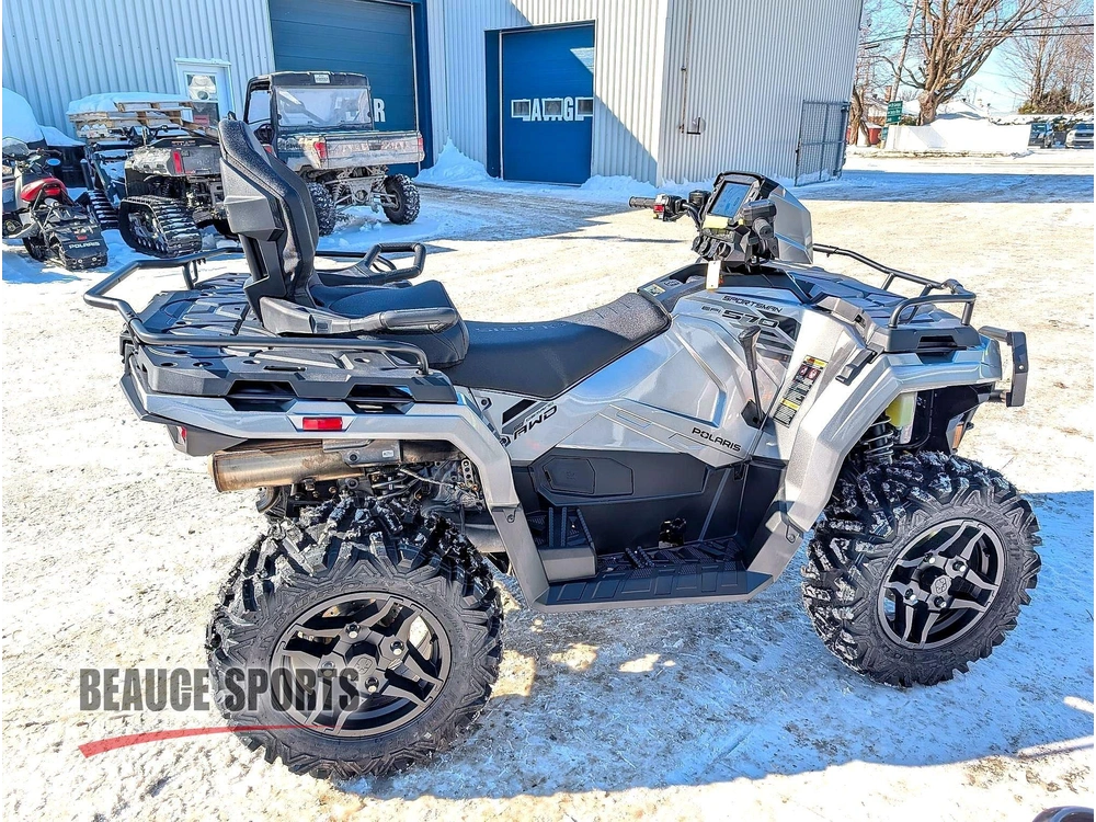 2026 Polaris Sportsman Touring 570 Ultimate Turbo Silver Vtt 2 Places Confort Passager Balade Sentier Chasse Bois Direction Assistée Pleinement Équipé Duo Familial Outlander Max Kodiak Trv alt
