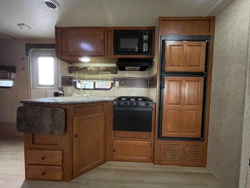 Skyline Layton 298 2013 alt