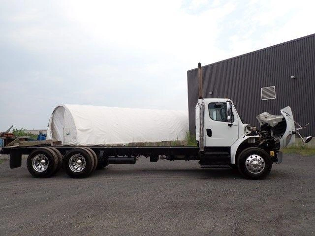 Freightliner M2-106 2013