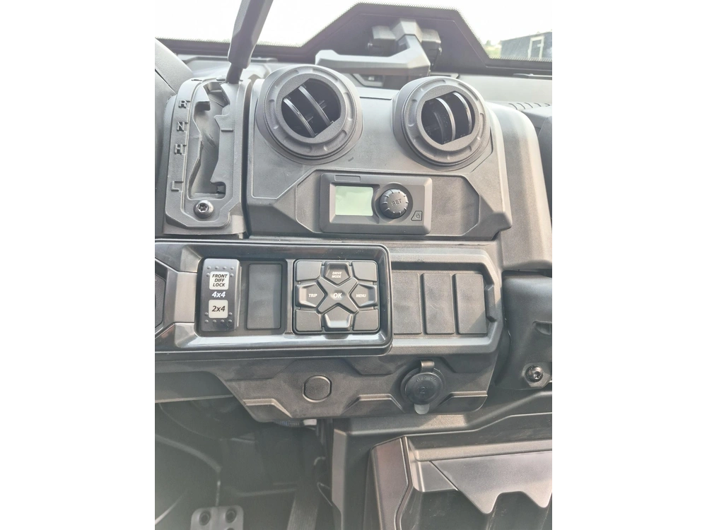 2026 Can-am Defender 6x6 Limited Cab Dusty Navy alt